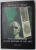EYES ANE EYEWEAR IN THE HISTORY OF THE ARTS by RUGGERO SICURELLI  , ALBUM DE ARTA CU TEXT IN ITALIANA SI ENGLEZA , 2001, PREZINTA HALOURI DE APA SI URME DE UZURA