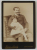 FOTOGRAF FRANZ MANDY , BUCURESTI , BARBAT CU FETITA IN STUDIO , FOTOGRAFIE CABINET , SFARSITUL SEC. XIX