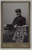 FOTOGRAF HEITLER , CRAIOVA , BARBAT PE FOTOLIU , IN STUDIO , FOTOGRAFIE C.D.V. , DATATA 1903 PE VERSO