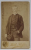 FOTOGRAFIE C.D.V. , STUDIO WILH. HELFER , VIENA , DOMN CU PALARIE SI COSTUM , SFARSITUL SEC. XIX