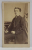 FRANZ DUSCHEK , BUCURESTI , FOTOGRAFIE C.D.V. , BARBAT PE SCAUN , SFARSITUL SEC. XIX
