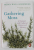 GATHERING MOSS by ROBIN WALL KIMMERER , A NATURAL AND CULTURAL HISTORY OF MOSSES , 2021 , PREZINTA URME DE UZURA SI DE INDOIRE