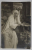 M.S REGINA MARIA A ROMANIEI , FOTOGRAFIE IN INTERIOR , CU CARTE SI ULCICA CU FLORI , FOTO JULIETTA , BUCURESTI ,  FORMAT CARTE POSTALA , INTERBELICA
