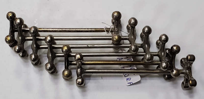 6 suporturi pentru tacamuri din metal argintat, Bendorf, Perioada Interbelica