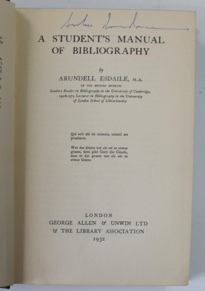 A STUDENT'S MANUAL OF BIBLIOGRAPHY by ARUNDELL ESDAILE , 1932