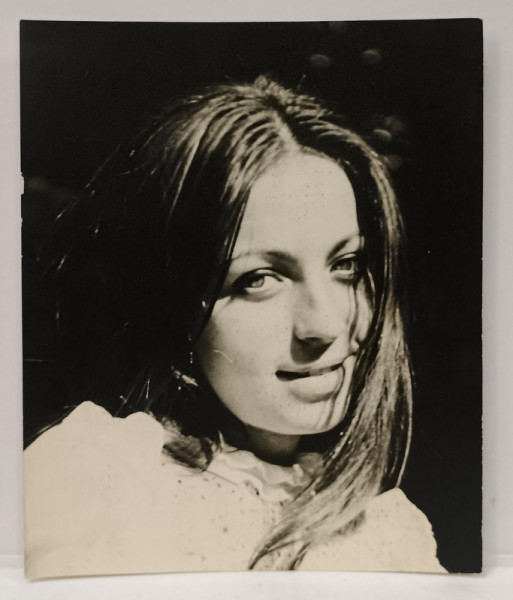 ACTRITA  ADRIANA TRANDAFIR , FOTOGRAFIE PORTRET , 1979