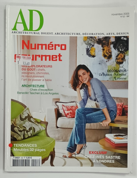 AD , ARCHITECTURAL DIGEST . ARCHITECTURE , DECORATION , ARTS . DESIGN , TEXT IN LIMBA FRANCEZA , NOV. 2005