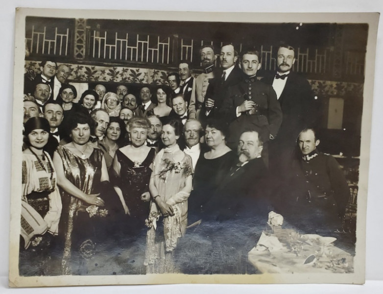 AL 3 - LEA CONGRES INTERNATIONAL DE MEDICINA MILITARA , PARIS , FOTOGRAFIE DE GRUP LA BANCHET -  1925