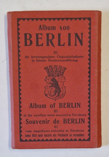 ALBUM VON BERLIN , MINI- ALBUM CU 20 DE FOTOGRAFII ALB - NEGRU , PLIATE STIL ARMONICA , ANII '30