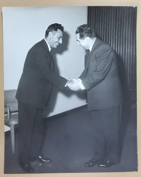 AMBASADORUL MIHAIL HASEGANU LA O INTALNIRE CU AMBASADORUL AFGHANISTANULUI LA SEDIUL O.N.U. , NEW YORK , FOTOGRAFIE  , 1962