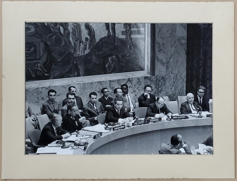 AMBASADORUL MIHAIL HASEGANU , PRESEDINTE LA CONSILIULUI DE SECURITATE O.N.U. , IN SEDINTA , NEW YORK , FOTOGRAFIE , ANII  '60