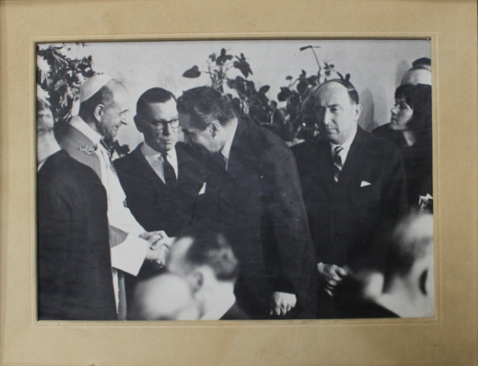 AMBASADORUL ROMANIEI LA O.N.U. EMIL HASEGANU , IN VIZITA LA PAPA DE LA ROMA , ANII '  60 - ' 70