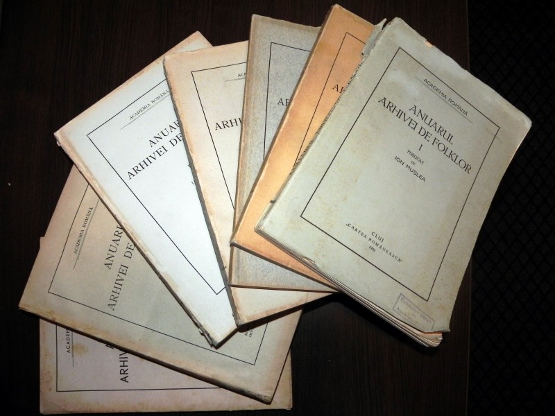 Anuarul arhivei de folklor Vol.I-VII.  Publicat de Ion Muslea