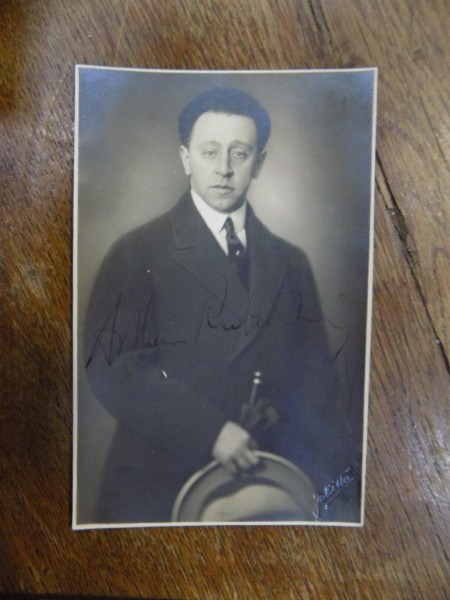 Arthur Rubinstein, foto de atelier Julietta cu semnatura olografa