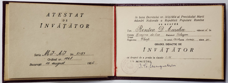 ATESTAT DE INVATATOR , CARNET EMIS  DE MINISTERUL INVATAMANTULUI  LA 10 AUGUST 1956