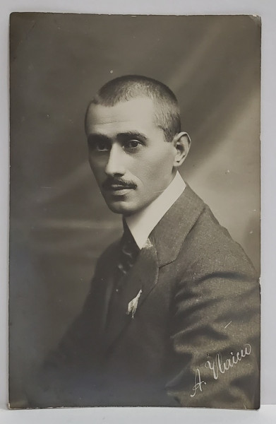 AUREL VLAICU , PORTRET , FOTOGRAFIE FORMAT CARTE POSTALA , INCEPUTUL SEC. XX