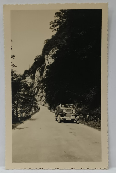 AUTOMOBIL DE EPOCA , NR.2758-B , PE SOSEA MONTANA , IN APROPIERE DE SALZBURG , FOTOGRAFIE , 1934