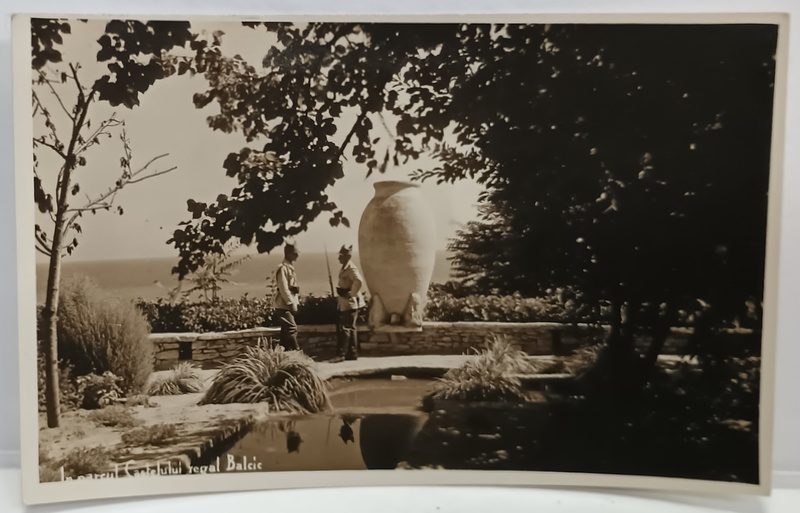 BALCIC , DOI SOLDATI DE PAZA IN CURTEA CASTELULUI REGAL, FOTO . N.I. NORLAND , FORMAT CARTE POSTALA , 1935