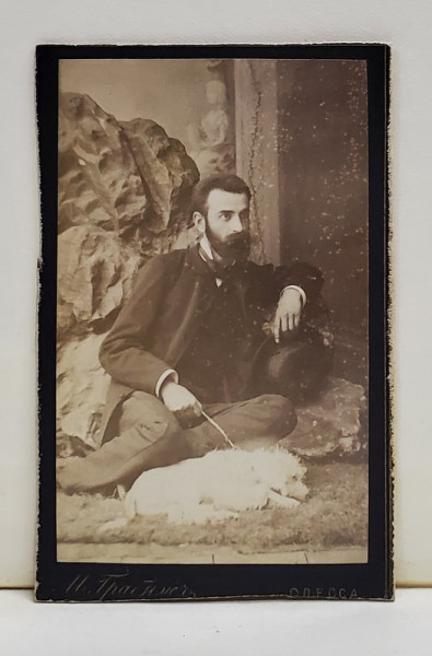BARBAT CU CATEL ALB , FOTOGRAFIE TIP C.D.V. , 1884