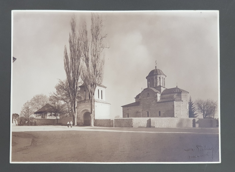 BISERICA DOMNEASCA DIN CURTEA DE ARGES   / MANASTIREA HUREZI , FOTOGRAFII PRINSE PE CARTON , FATA - VERSO , FOTOGRAFI NICOLAE TATU , MONOCROME , PERIOADA INTERBELICA