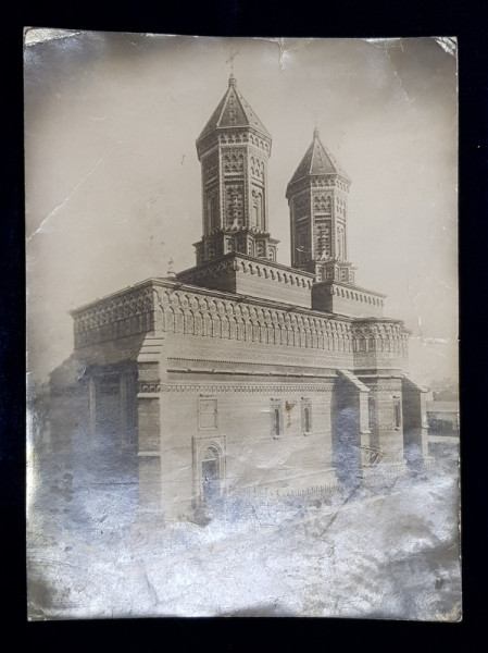 BISERICA TREI IERARHI DIN IASI , FOTOGRAFIE EXTERIOARA , MONOCROMA , CCA . 1900 , PREZINTA  URME DE UZURA SI CRAPATURI *