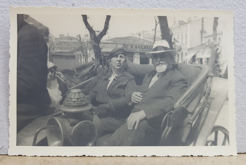 BRAILA , CUPLU IN TRASURA , FOTOGRAFIE TIP CARTE POSTALA , MONOCROMA, NECIRCULATA , DATATA 10 MAI 1934