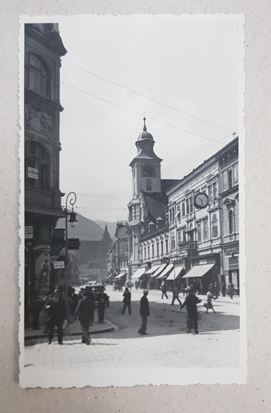 BRASOV , STRADA SPRE PRIMARIE , FOTOGRAFIE TIP CARTE POSTALA , MONOCROMA, NECIRCULATA , DATATA 1933