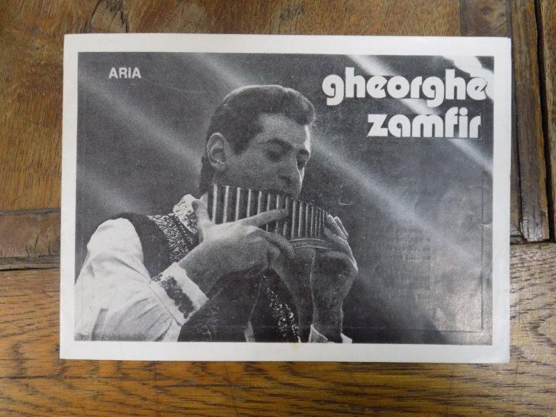 Brosura cu dedicatia lui Gheorghe Zamfir
