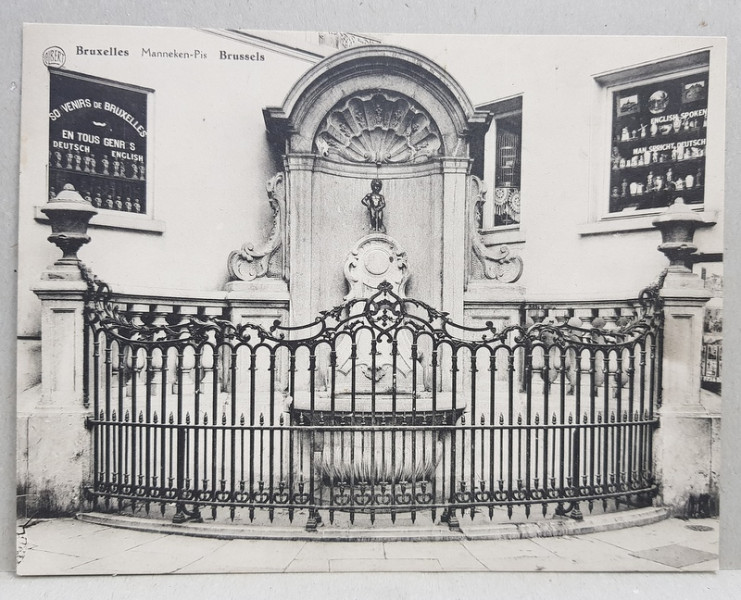 BRUXELLES , MANNEKEN  - PIS , CARTE POSTALA DUBLA , ILUSTRATA , MONOCROMA, NECIRCULATA , PERIOADA INTERBELICA