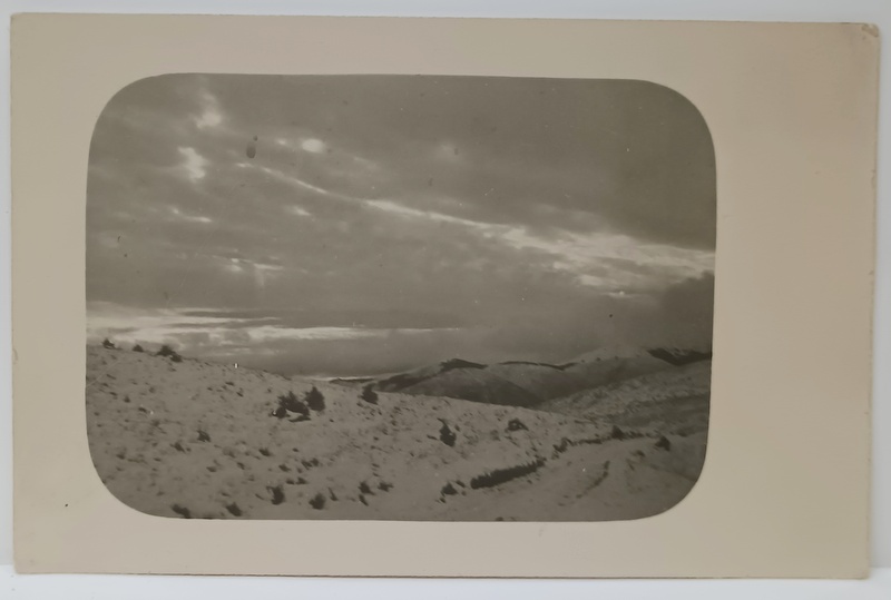 BUCEGI IARNA , FOTOGRAFIE FORMAT CARTE POSTALA , PERIOADA INTERBELICA
