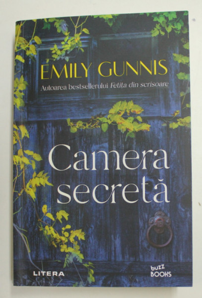 CAMERA SECRETA de EMILY GUNNIS , 2022