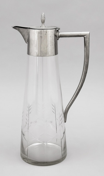 Carafa din cristal cu montura din metal argintat, inceput secol 20