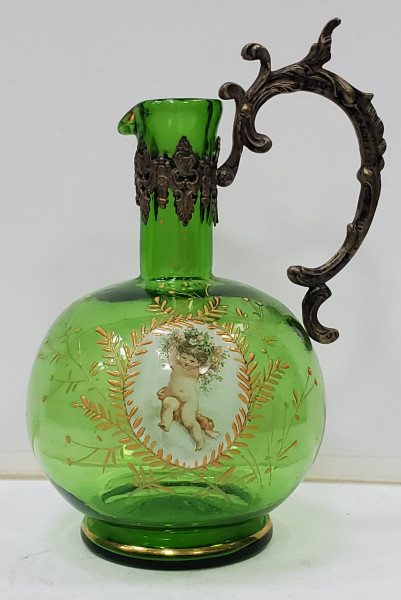 Carafa din sticla de culoare verde, pictata manual, Perioada Interbelica