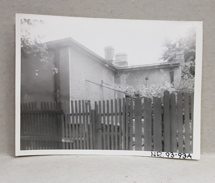 CASA DEMOLATA , STR, SEBASTIAN NR. 93 -93 A  , BUCURESTI, FOTOGRAFIE MONOCROMA, PE HARTIE LUCIOASA , ANII '70  - '80