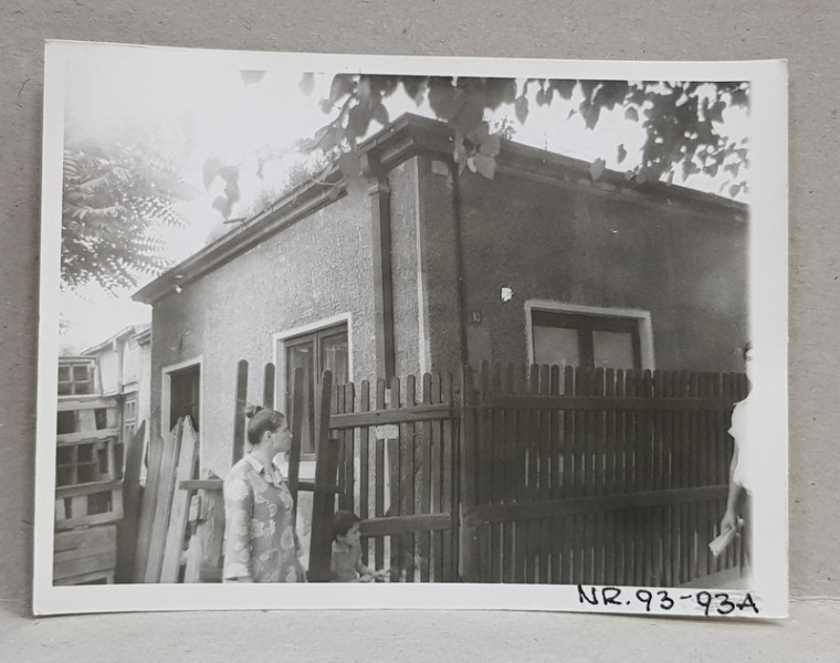 CASA DEMOLATA , STR, SEBASTIAN NR. 93  , BUCURESTI, FOTOGRAFIE MONOCROMA, PE HARTIE LUCIOASA , ANII '70  - '80