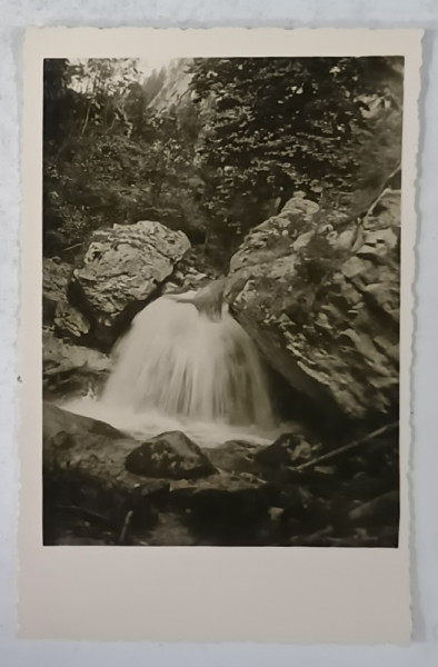 CASCADA BICAZULUI FACUTA IN CHEI , CARTE POSTALA , 1937