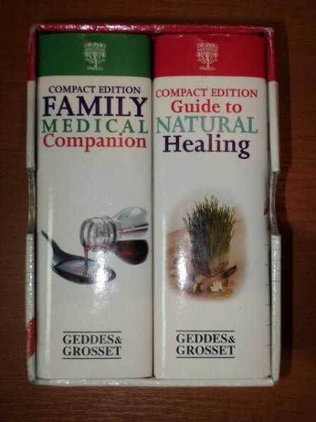 COMPACT EDITION -GUIDE TO NATURAL HEALING/ FAMILY MEDICAL COMPANION - 2004
