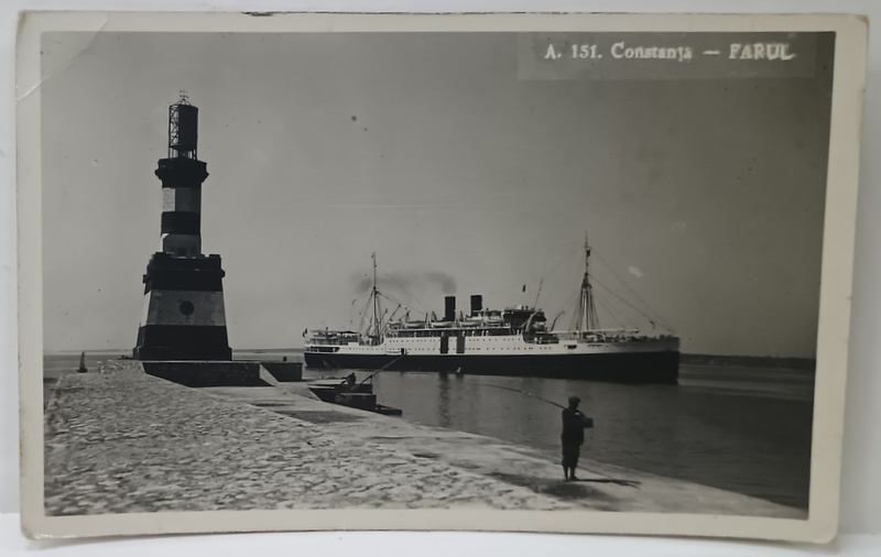 CONSTANTA , FARUL SI UN VAS DE PASAGERI , FOTOGRAFIE TIP CARTE POSTALA , 1931
