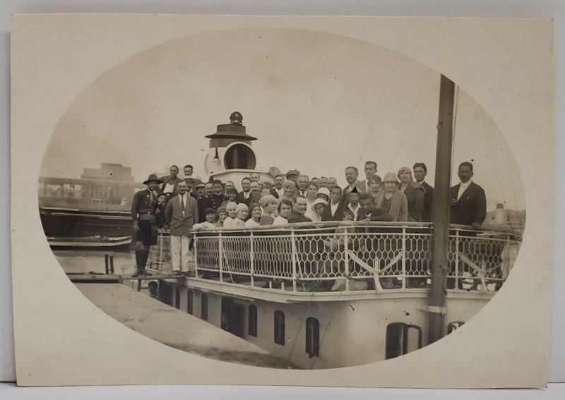 CONSTANTA , PASAGERI LA BORDUL UNEI NAVE , FOTOGRAFI DE GRUP , INTERBELICA