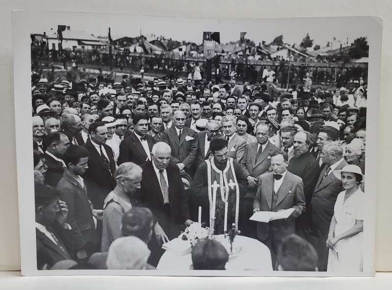 CONSTANTIN I. ANGELESCU , FOST PRIM MINISTRU , LA O ADUNARE POPULARA , FOTOGRAFIE DE GRUP , ANII  '30