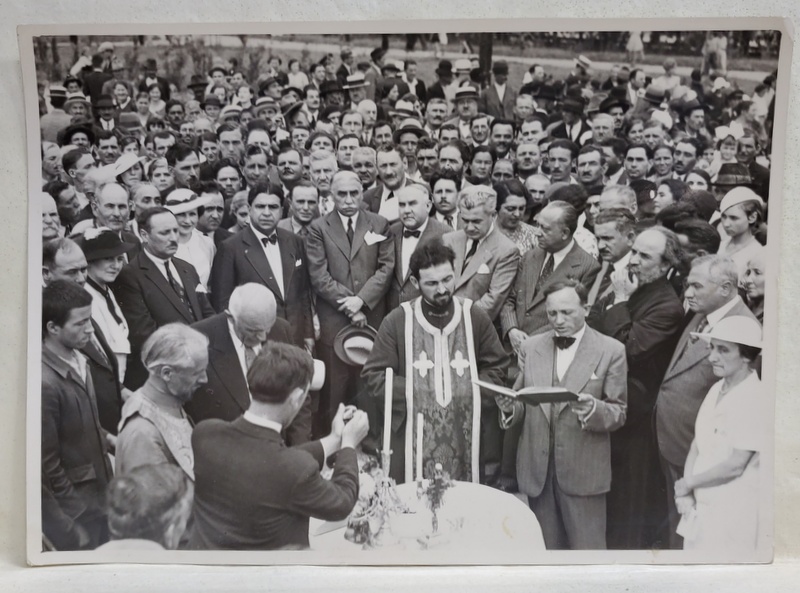 CONSTANTIN I. ANGELESCU , FOST PRIM - MINISTRU , LA  UN TE DEUM , ANII '30