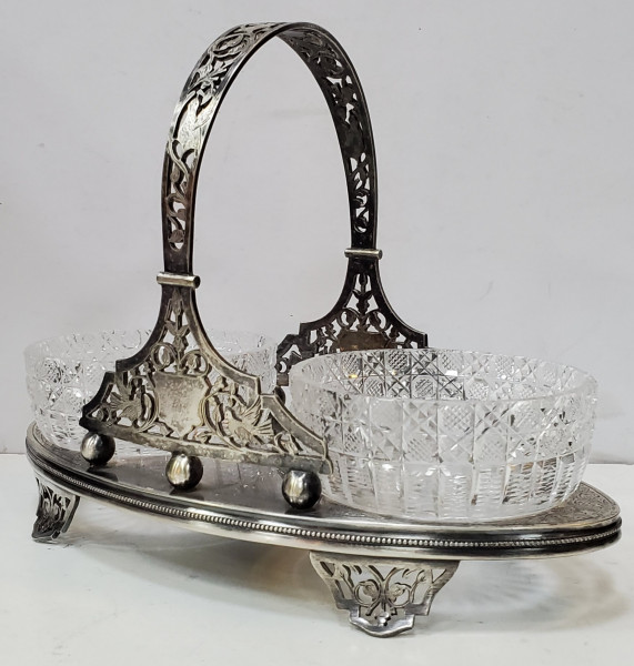 COSULET DIN METAL ARGINTAT SI DOUA RECIPIENTE DIN CRISTAL,ANGLIA , PERIOADA INTERBELICA