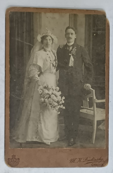 CRAIOVA , FOTO. M.K. DUDINSKY ,  MIRE SI MIREASA IN ZIUA NUNTII , FOTO. CABINET , SFARSITUL SEC. XIX