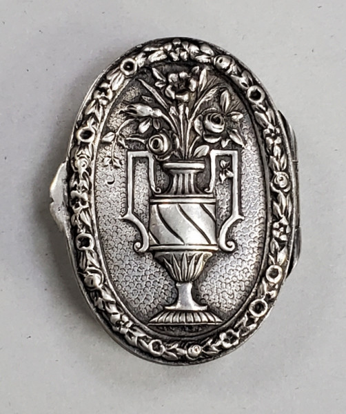 Cutie ovala din argint, Germania, gravata manual, cca. 1900