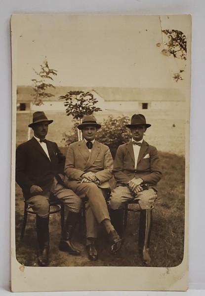 DIRECTORUL HERGHELIEI BONTIDA , CLUJ , PETRE SPANU , IMPREUNA CU DOI DOI DOMNI , FOTOGRAFIE FORMAT CARTE POSTALA , 1929
