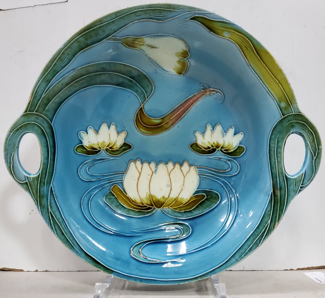 Farfurie din ceramica glazurata, Art Nouveau decorata cu nuferi, Secol 20