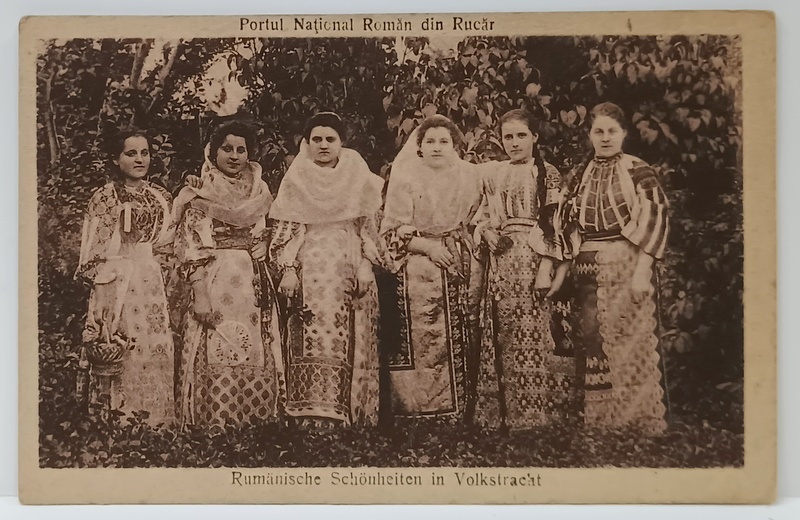 FEMEI IN PORT NATIONAL ROMAN DIN ZONA RUCAR , CARTE POSTALA ILUSTRATA , 1921