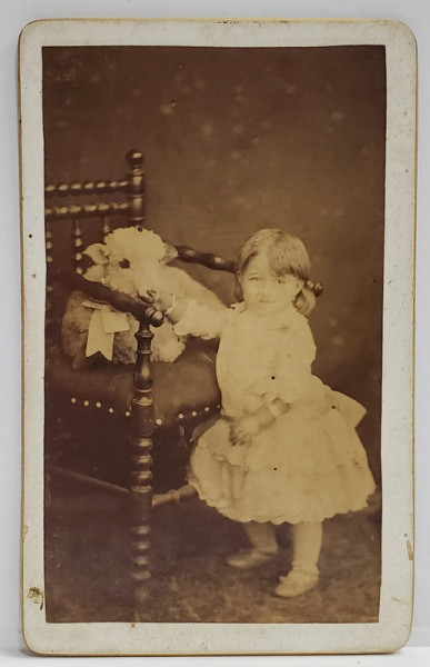 FETITA CU MIEL , FOTOGRAFIE C.D.V. , 1888
