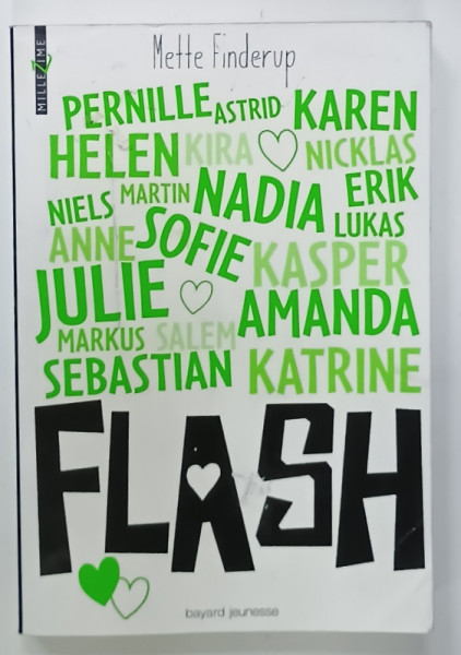 FLASH par METTE FINDERUP , 2012 , COPERTA SI PAGINA DE GARDA CU URME DE TAIERE