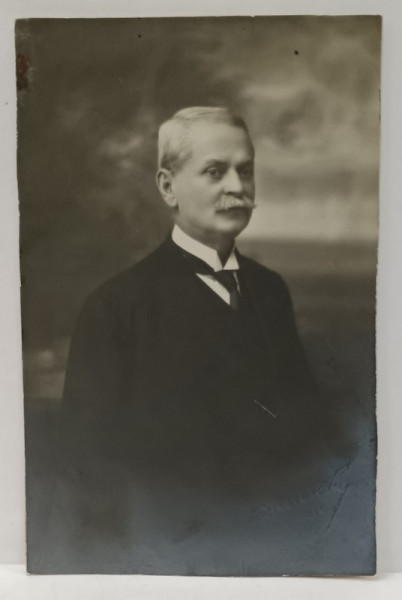 FOTOGRAF BARASCHY , BUCURESTI , DOMN CU MUSTATA SI CRAVATA , FOTOGRAFIE , CCA . 1900